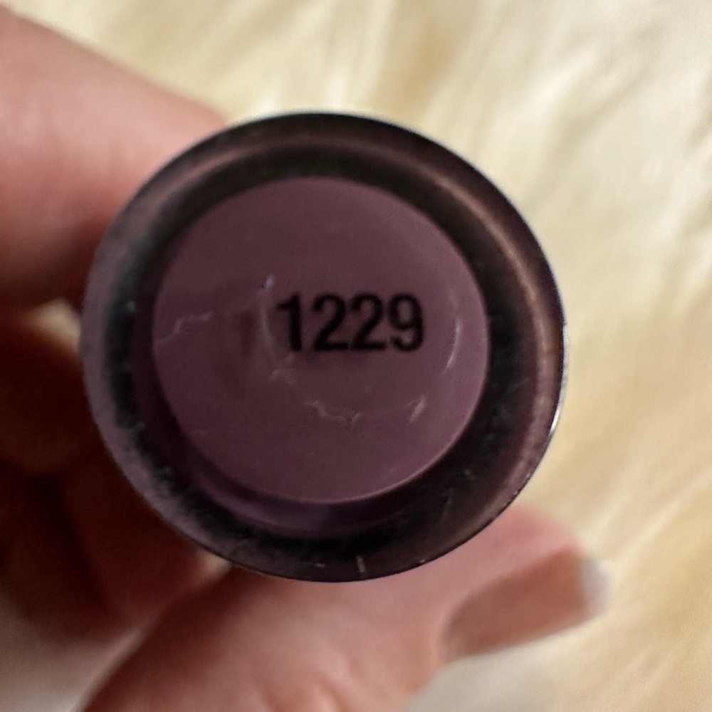 🩷5/$10 Purple Lipstick Shade
